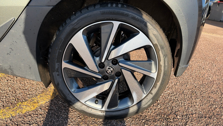 Toyota Aygo X 1.0 VVT-i Edge 5dr Petrol Hatchback